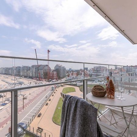 Stunning Studio With Sea-View And Terrace Lägenhet Knokke-Heist Exteriör bild