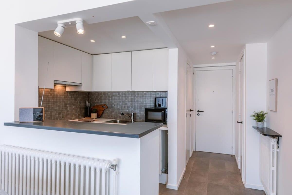 Stunning Studio With Sea-View And Terrace Lägenhet Knokke-Heist Exteriör bild